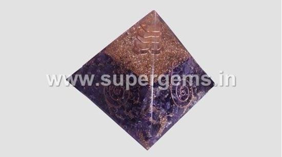 Picture of 5 inch amethyst orgonite pyramid,