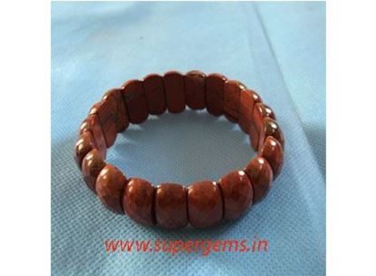 Picture of red jesper diomond cut bracelet
