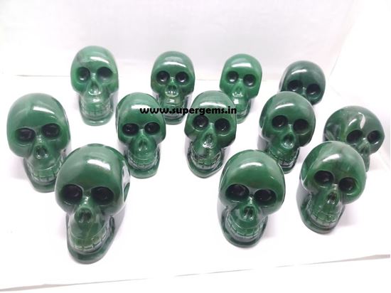 Picture of green jade skull 2 inch