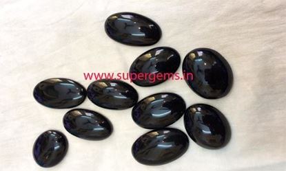 Picture of black obsidian cabs