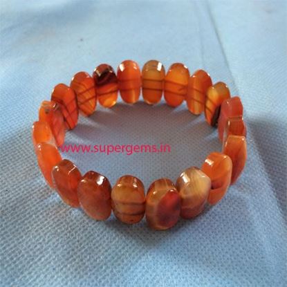 Picture of red carnelian diomond cutting bracelet