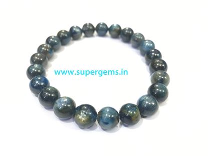 Picture of blue kyanite gemstone bracelet